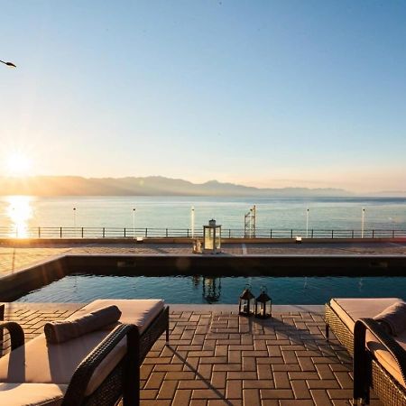 Seaside Summer Bliss - Aurora Luxury Pool Paradise Petalídhion Eksteriør bilde