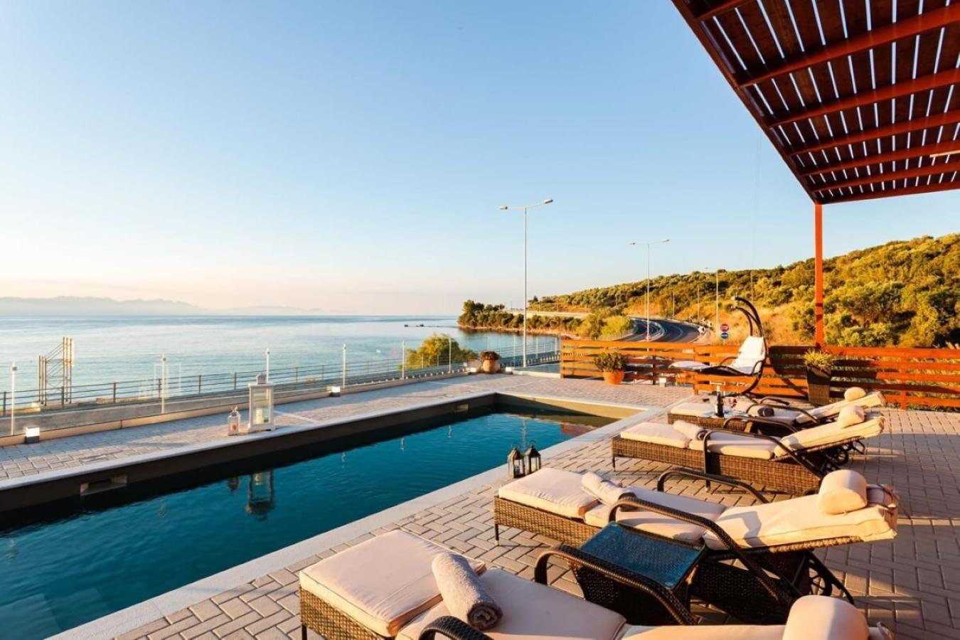 Seaside Summer Bliss - Aurora Luxury Pool Paradise Petalídhion Eksteriør bilde