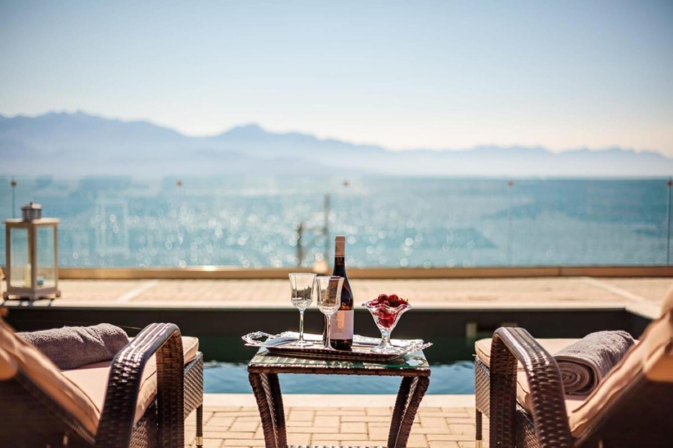 Seaside Summer Bliss - Aurora Luxury Pool Paradise Petalídhion Eksteriør bilde
